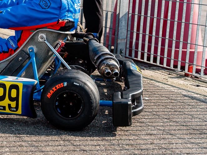 Il paraurti posteriore del kart 29